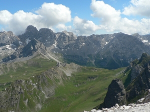 Názov súboru=COL023.JPG
Veľkosť súboru=1013KB
Veľkosť=1152x864
Dátum pridania=09. September 2009 COL023.JPG